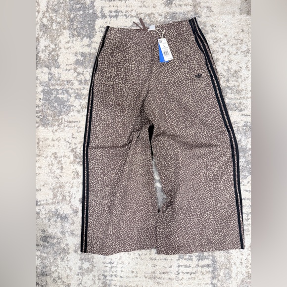 adidas Women’s FIREBIRD OVERSIZED AOP DENIM PANTS - Picture 5 of 7